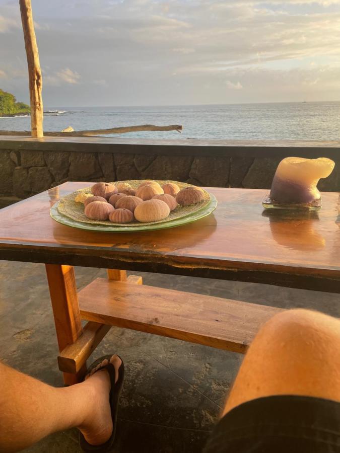 Moonlight Oceanfront Delight Apartment Kailua-Kona Bagian luar foto