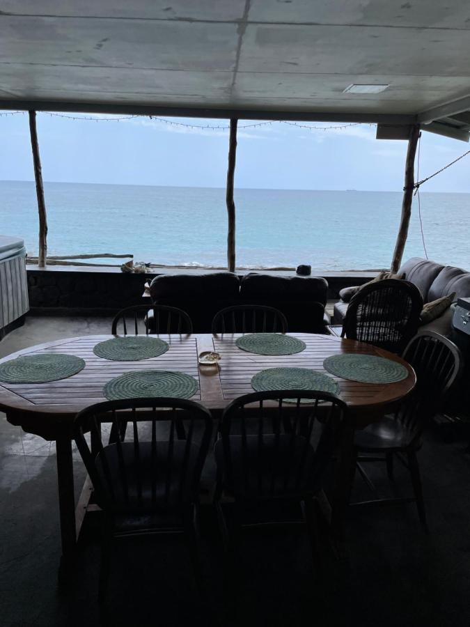 Moonlight Oceanfront Delight Apartment Kailua-Kona Bagian luar foto
